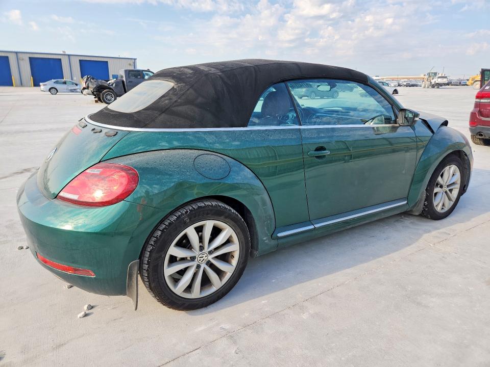 Фото 3 с аукциона – 2017 VOLKSWAGEN BEETLE с VIN 3VW517AT3HM816369