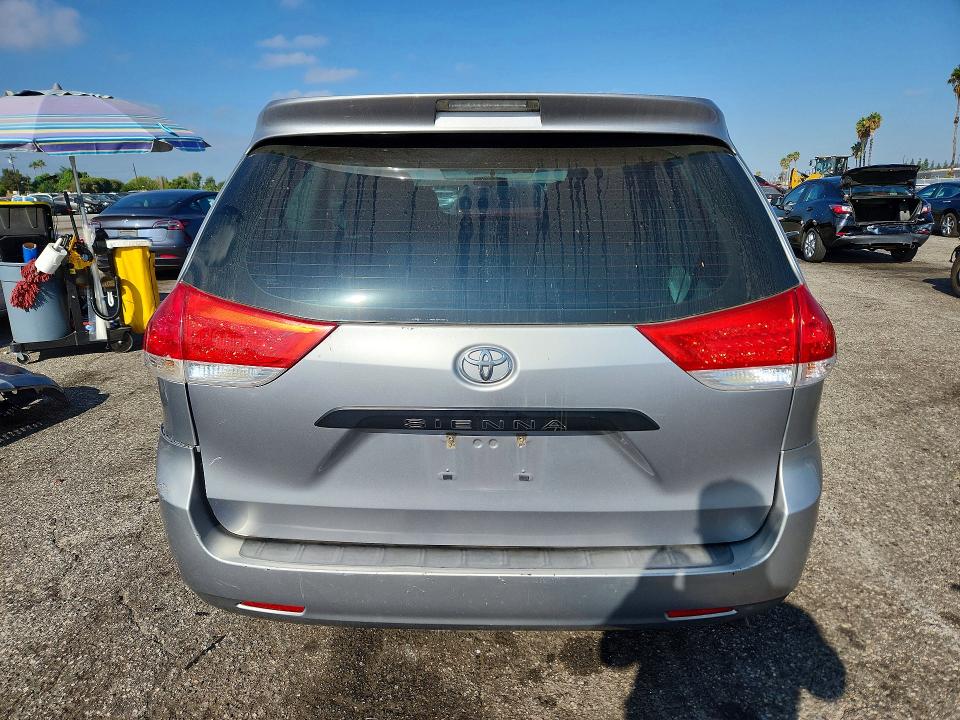 Photo 6 from auction – 2013 TOYOTA SIENNA with VIN 5TDZK3DC7DS301097
