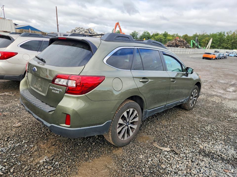 Photo 3 from auction – 2015 SUBARU OUTBACK with VIN 4S4BSAJC7F3330559