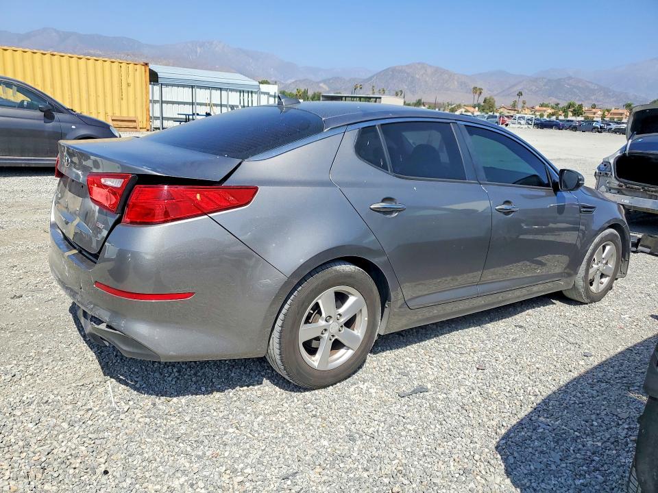 Foto 3 de la subasta – 2015 KIA OPTIMA con VIN 5XXGM4A79FG510604