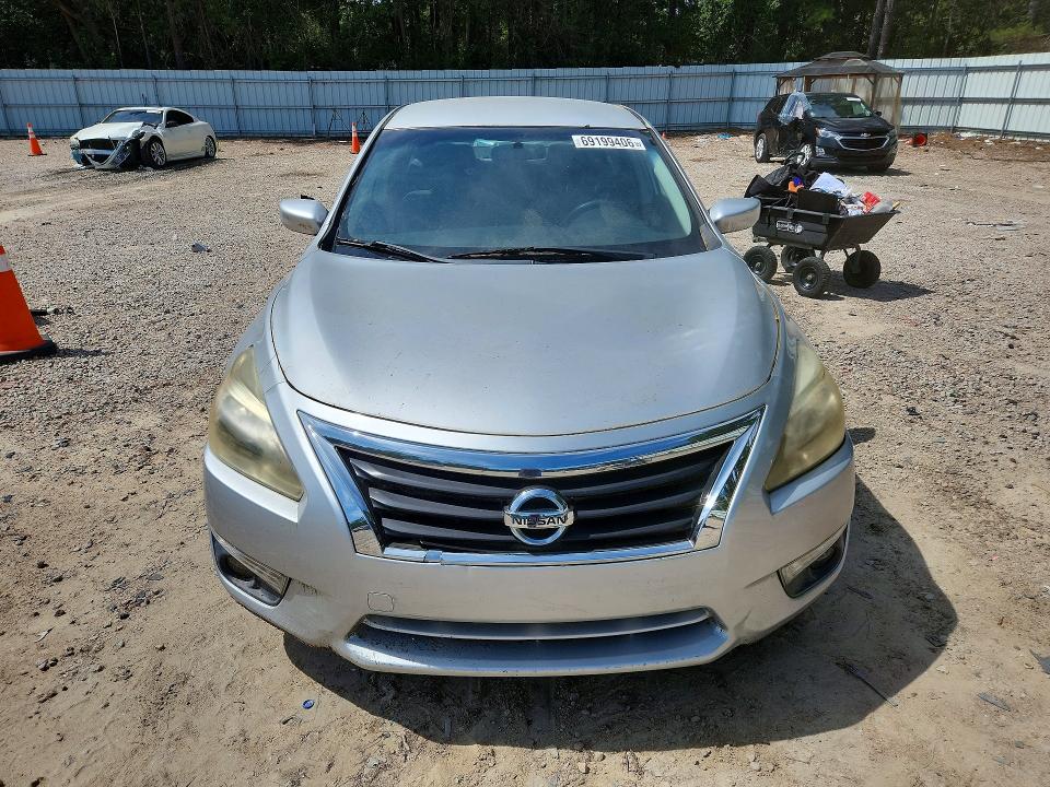 Photo 5 from auction – 2013 NISSAN ALTIMA with VIN 1N4AL3AP9DN441228