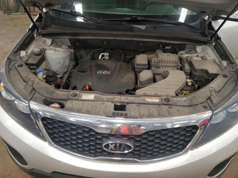 Photo 12 from auction – 2012 KIA SORENTO with VIN 5XYKTCA68CG225849