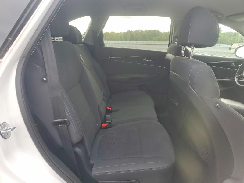 Photo 11 from auction – 2018 KIA SORENTO with VIN 5XYPG4A36JG351680