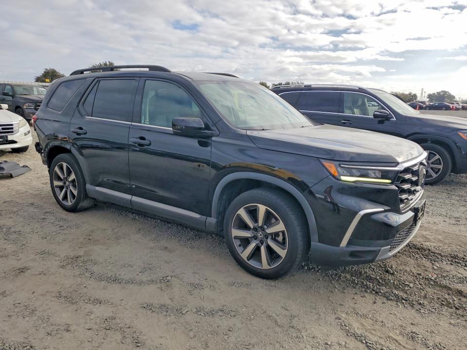 Снимка 4 от търг – 2023 HONDA PILOT с VIN 5FNYG2H75PB005072