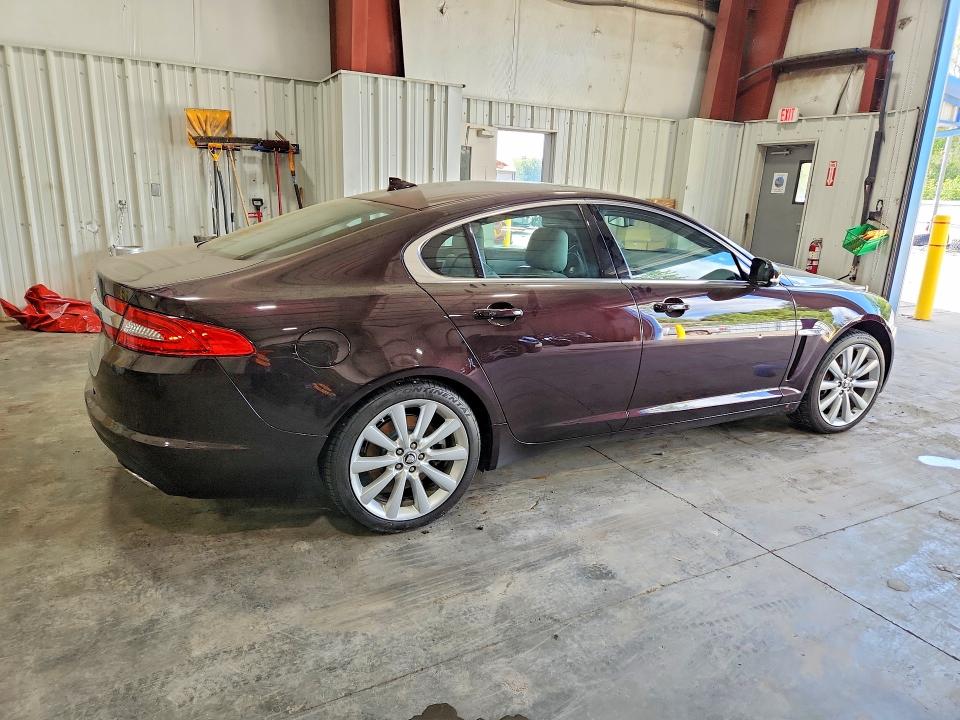 Photo 3 from auction – 2013 JAGUAR XF with VIN SAJWJ0EFXD8S87487
