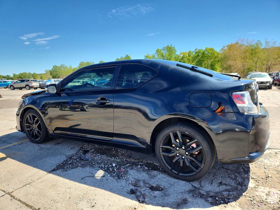 Photo 2 from auction – 2015 SCION TC with VIN JTKJF5C77F3089607