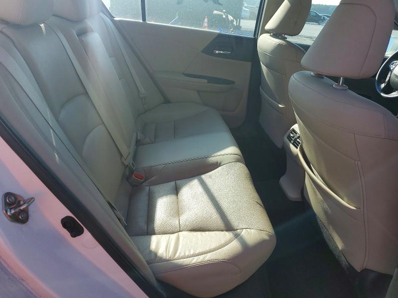 Photo 10 from auction – 2016 HONDA ACCORD with VIN 1HGCR3F81GA012973