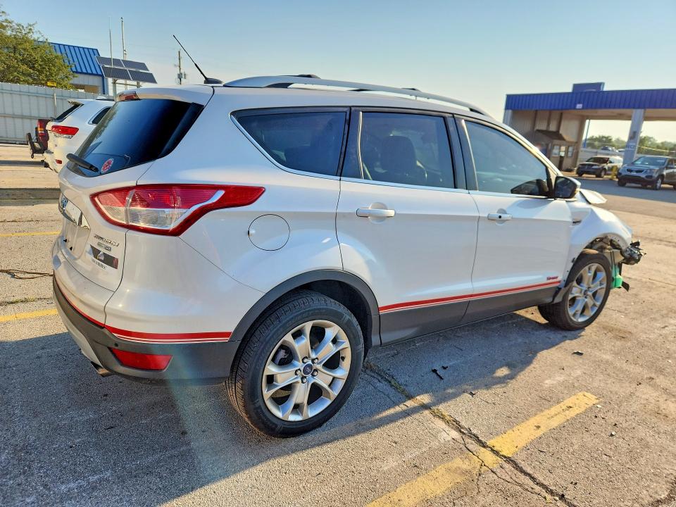 Photo 3 from auction – 2014 FORD ESCAPE with VIN 1FMCU9J93EUC04550
