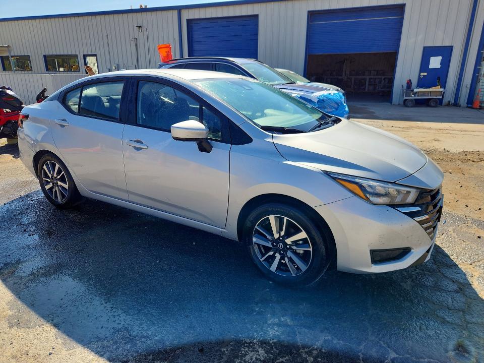 Photo 4 from auction – 2025 NISSAN VERSA with VIN 3N1CN8EV3SL863286