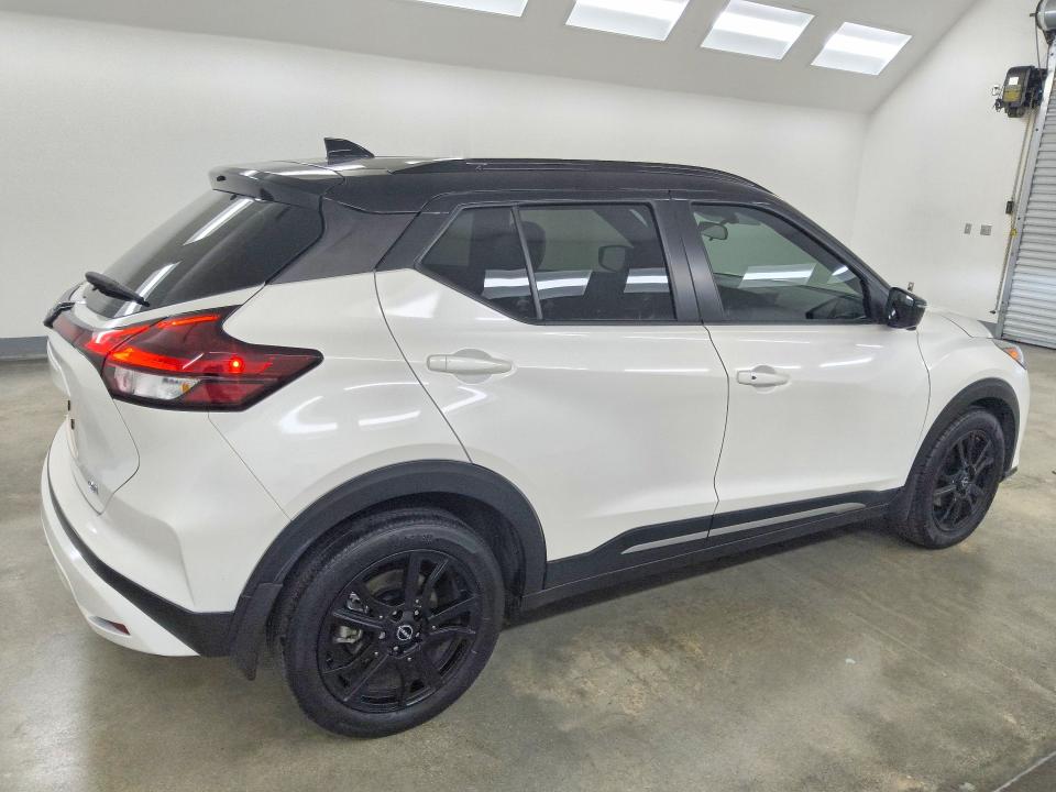 Photo 3 from auction – 2023 NISSAN KICKS with VIN 3N1CP5DV6PL519100
