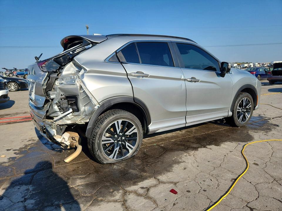 Снимка 3 от търг – 2023 MITSUBISHI ECLIPSE CROSS с VIN JA4ATWAA6PZ026320