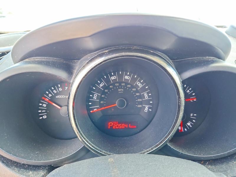 Photo 9 from auction – 2011 KIA SOUL with VIN KNDJT2A20B7716236