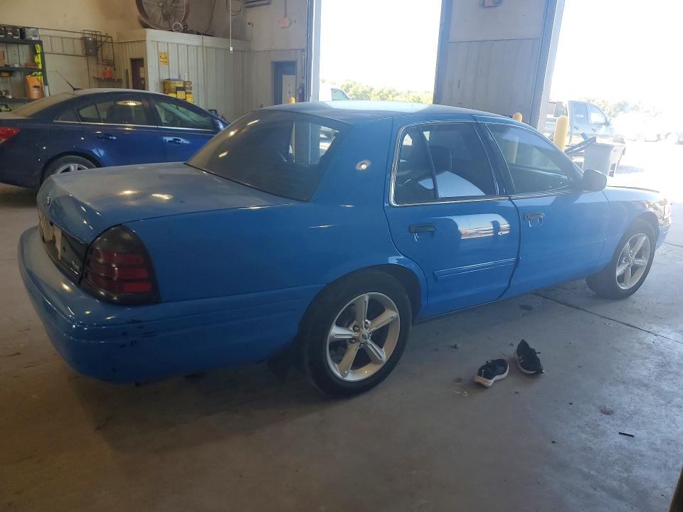 Снимка 3 от търг – 2010 FORD CROWN VICTORIA с VIN 2FABP7BV2AX121627