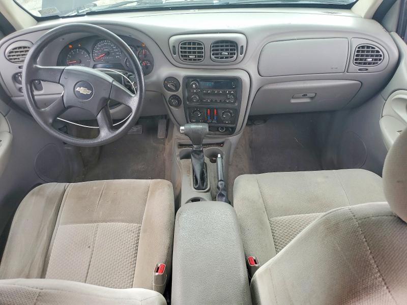Снимка 8 от търг – 2008 CHEVROLET TRAILBLAZER с VIN 1GNDT13S982209448