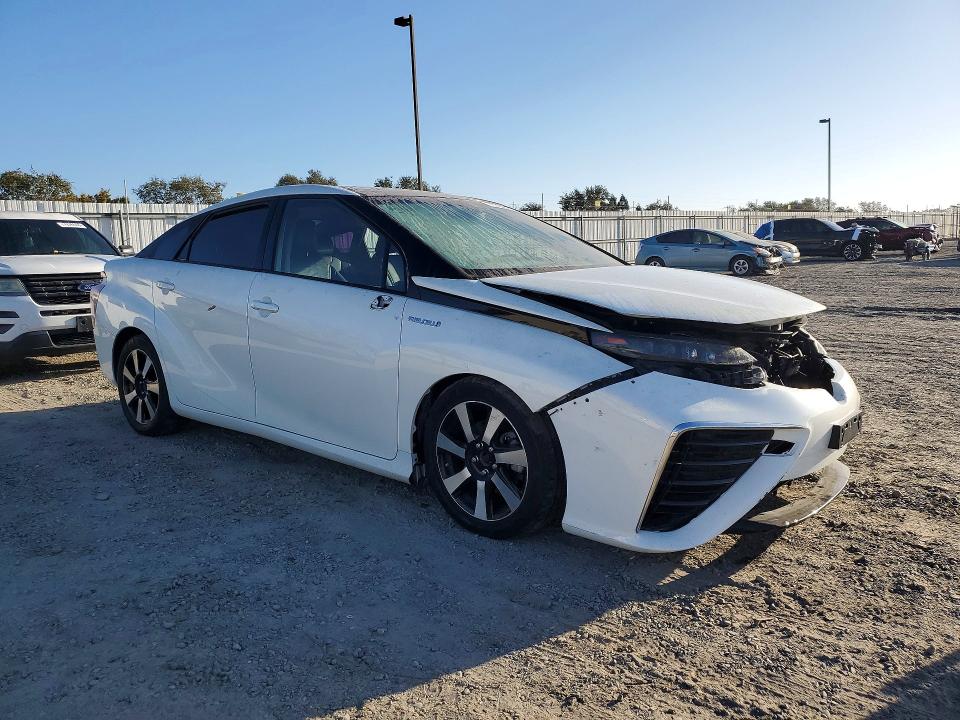 Photo 4 from auction – 2016 TOYOTA MIRAI with VIN JTDBVRBD6GA000734