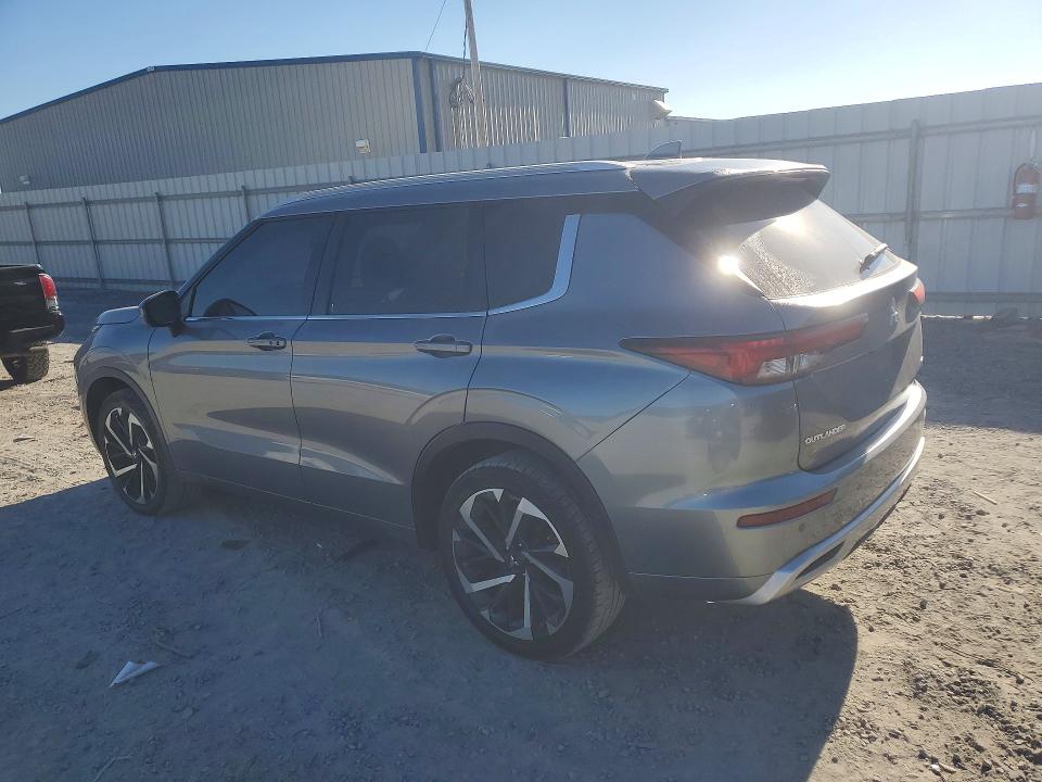 Photo 2 from auction – 2022 MITSUBISHI OUTLANDER with VIN JA4J3VA89NZ058828