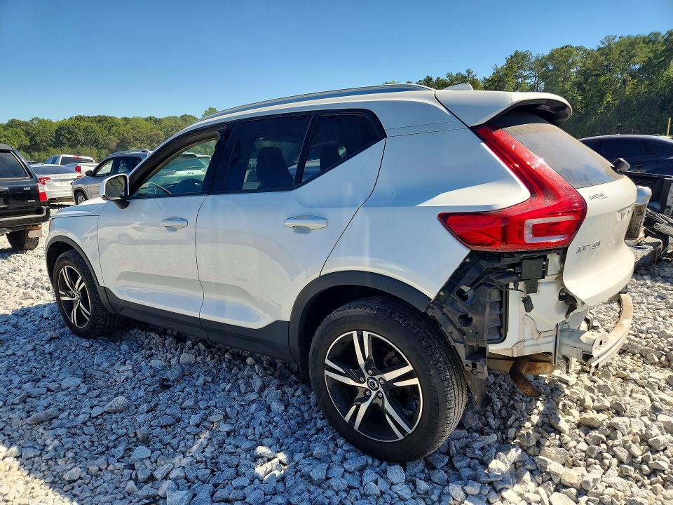 Снимка 2 от търг – 2023 VOLVO XC40 с VIN YV4L12UK8P2054613