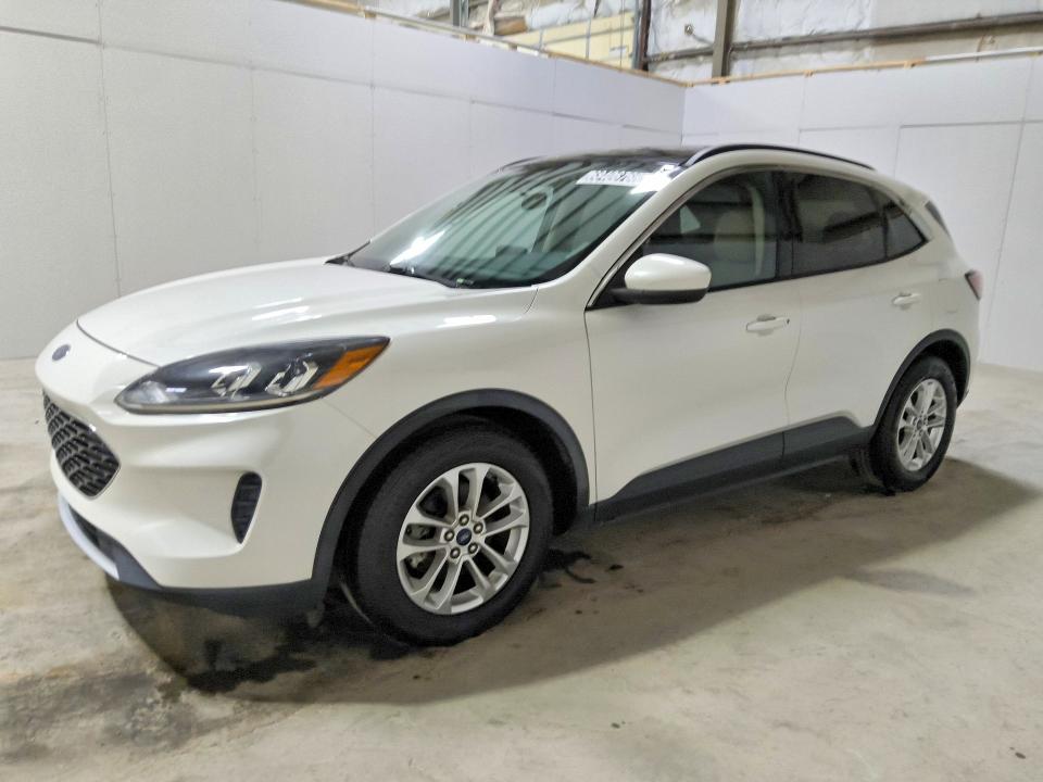 Photo 1 from auction – 2020 FORD ESCAPE with VIN 1FMCU0G6XLUC15485