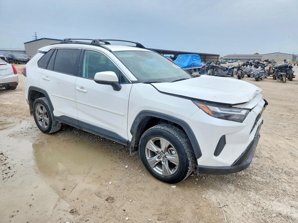 Photo 4 from auction – 2024 TOYOTA RAV4 with VIN 2T3W1RFVXRC277313
