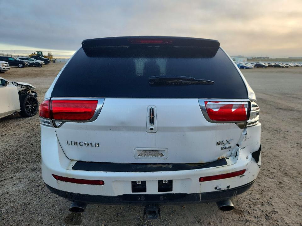 Photo 6 from auction – 2011 LINCOLN MKX with VIN 2LMDJ8JK4BBJ18020
