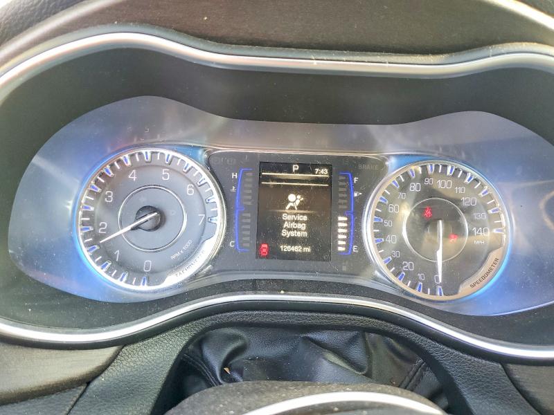 Photo 9 from auction – 2016 CHRYSLER 200 with VIN 1C3CCCAB7GN133443