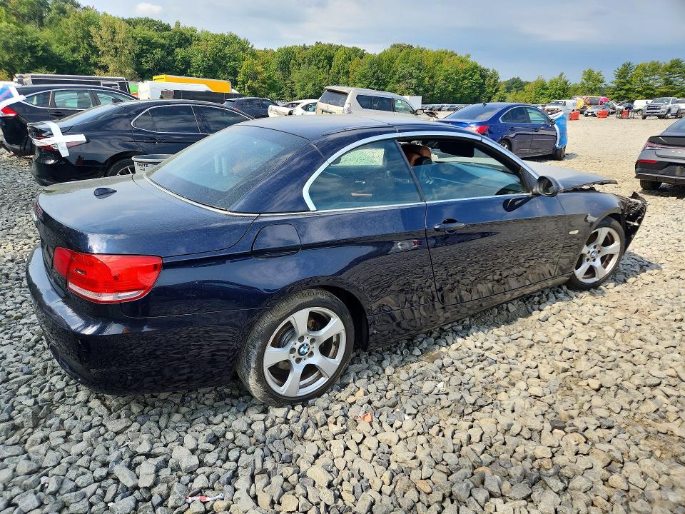 Photo 3 from auction – 2009 BMW 328 with VIN WBAWL13589PX25250
