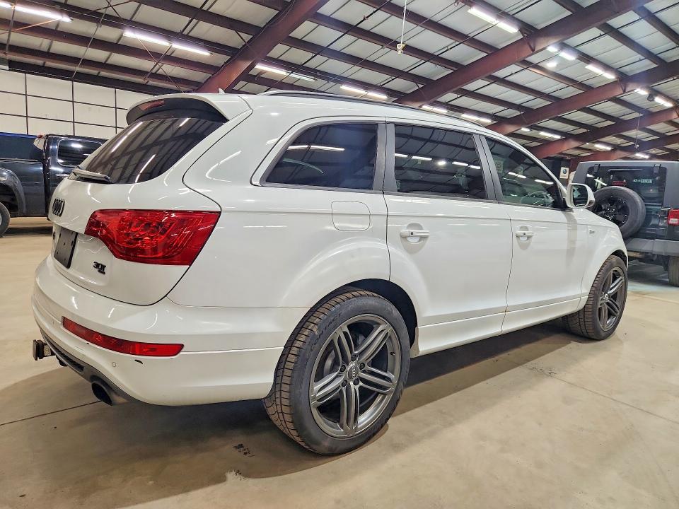 Photo 3 from auction – 2015 AUDI Q7 with VIN WA1DGAFE0FD002560