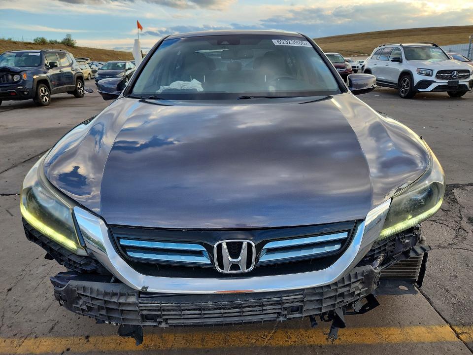Photo 5 from auction – 2014 HONDA ACCORD with VIN 1HGCR6F52EA001338