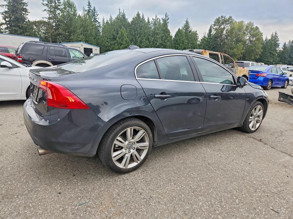 Photo 3 from auction – 2013 VOLVO S60 with VIN YV1612FS9D2185200