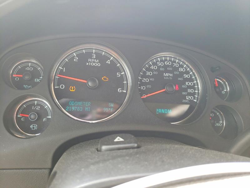 Photo 9 from auction – 2011 CHEVROLET TAHOE with VIN 1GNSCAE02BR199556
