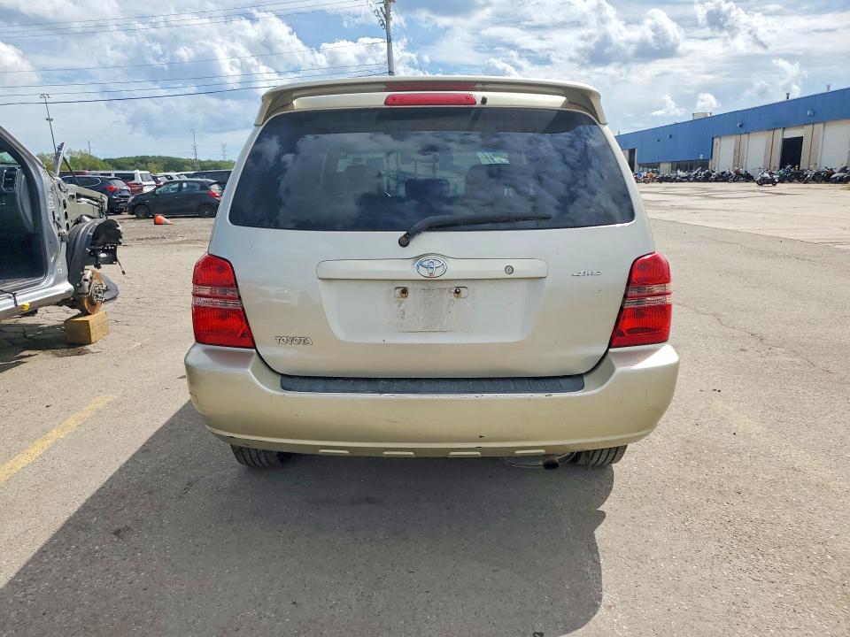 Снимка 6 от търг – 2001 TOYOTA HIGHLANDER с VIN JTEGF21A010019788