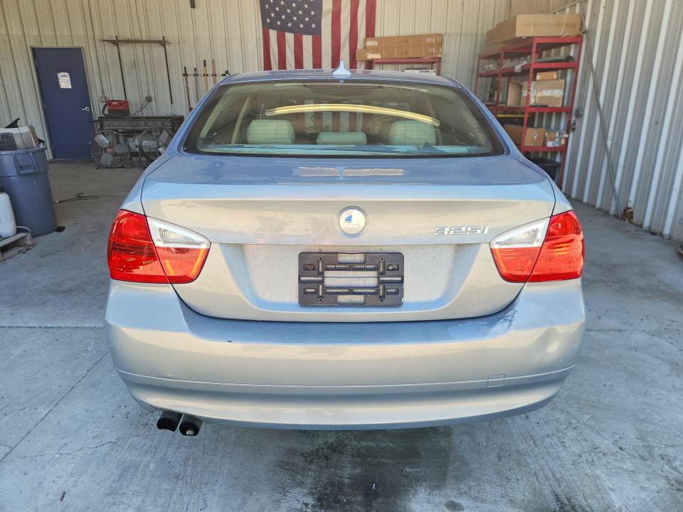 Photo 6 from auction – 2006 BMW 325 with VIN WBAVB135X6PT06245