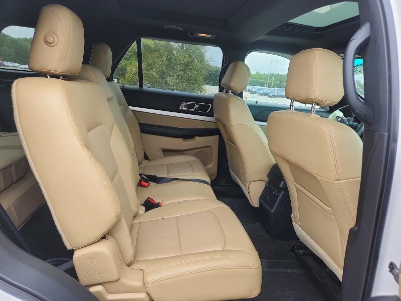 Zdjęcie 11 z aukcji – 2017 FORD EXPLORER z VIN 1FM5K7D86HGB19131