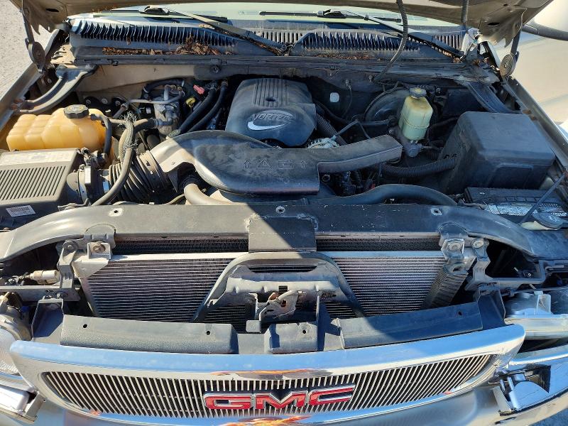 Photo 12 from auction – 2002 GMC YUKON with VIN 1GKEC13Z32R303340