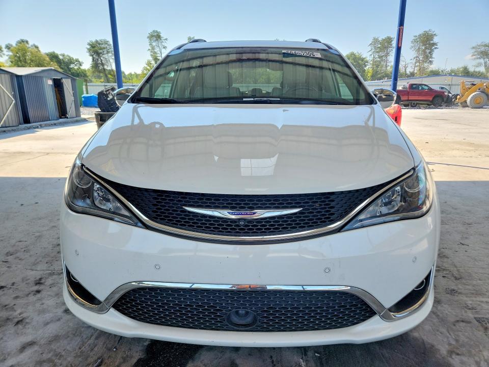Photo 5 from auction – 2018 CHRYSLER PACIFICA with VIN 2C4RC1GGXJR321865