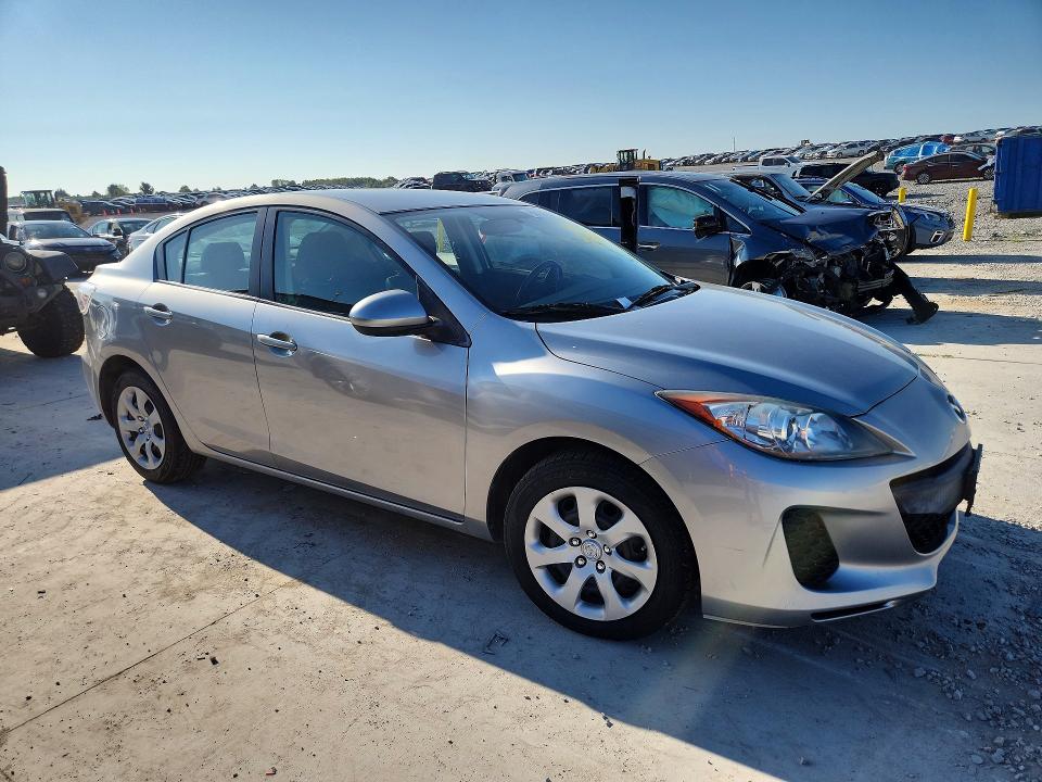Photo 4 from auction – 2013 MAZDA 3 with VIN JM1BL1TF2D1779309