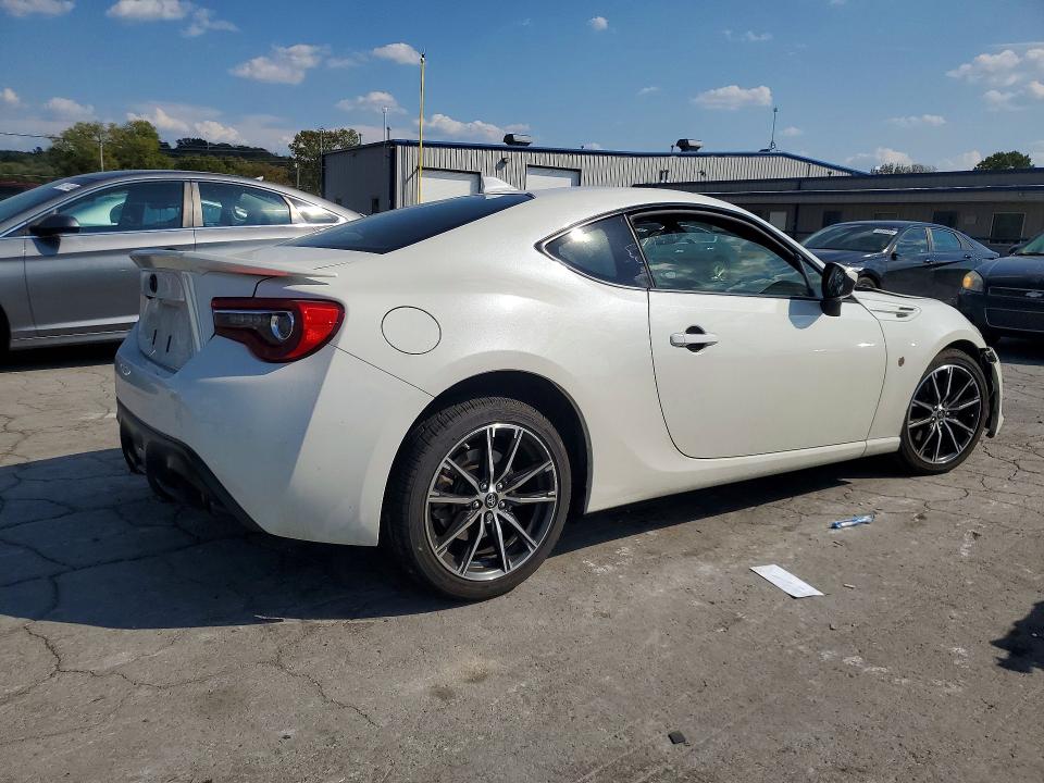 Photo 3 from auction – 2019 TOYOTA 86 with VIN JF1ZNAA17K8700341