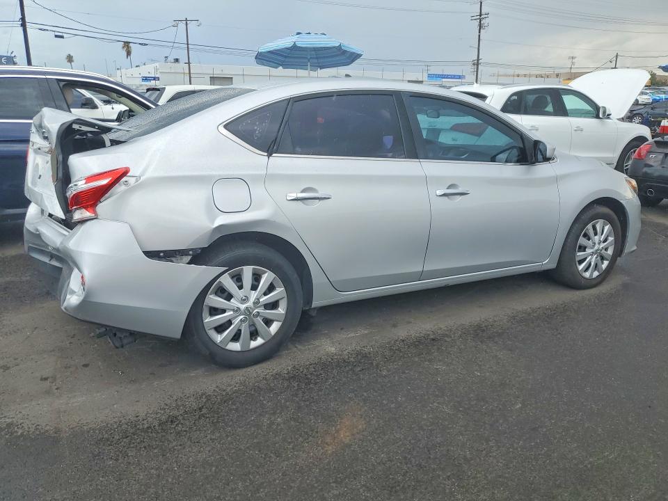 Photo 3 from auction – 2017 NISSAN SENTRA with VIN 3N1AB7AP1HY401287