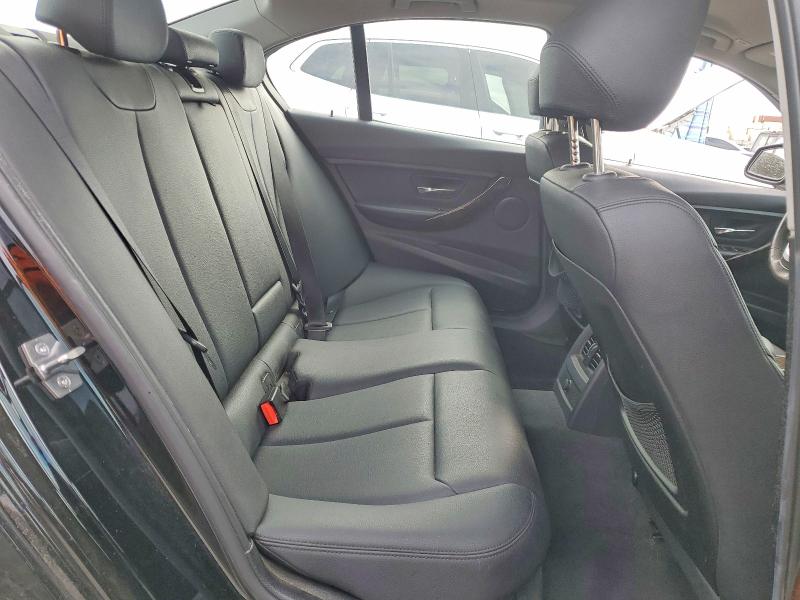 Photo 10 from auction – 2014 BMW 328 with VIN WBA3C1C57EK116306