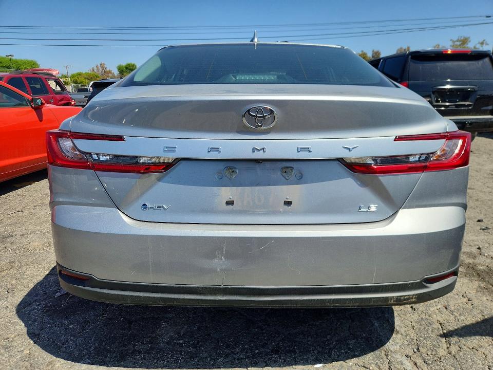 Photo 6 from auction – 2026 TOYOTA CAMRY with VIN 4T1DAACK7TU253035