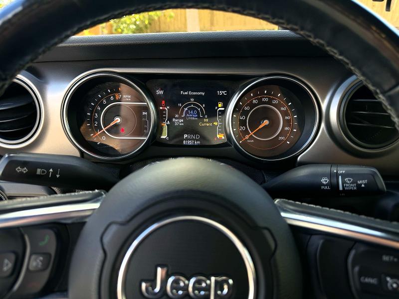Photo 8 from auction – 2020 JEEP GLADIATOR with VIN 1C6HJTAG1LL127153