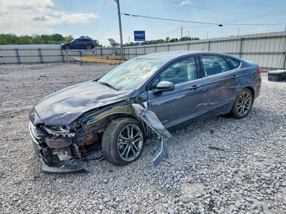 FORD FUSION 2017 with VIN 3FA6P0LU0HR259044 - Photo from auction