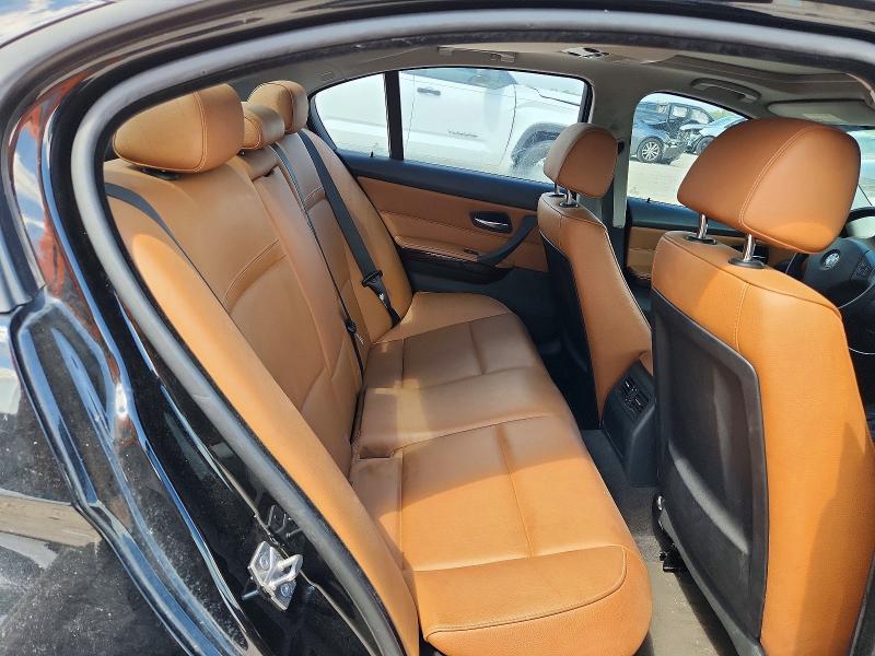 Photo 10 from auction – 2010 BMW 328 with VIN WBAPK5C50AA652493