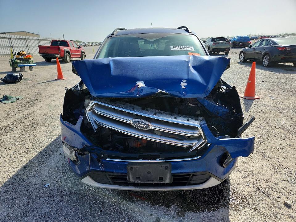 Снимка 5 от търг – 2017 FORD ESCAPE с VIN 1FMCU0G9XHUB79413