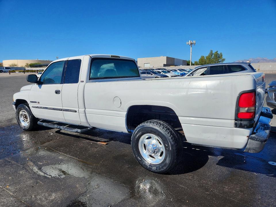 Photo 2 from auction – 2002 DODGE RAM 2500 with VIN 3B7KC23W22M210904