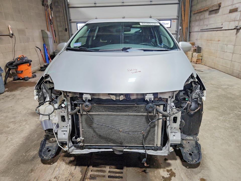 صورة رقم 5 من المزاد - 2013 TOYOTA PRIUS مع VIN JTDKN3DU1D0350073