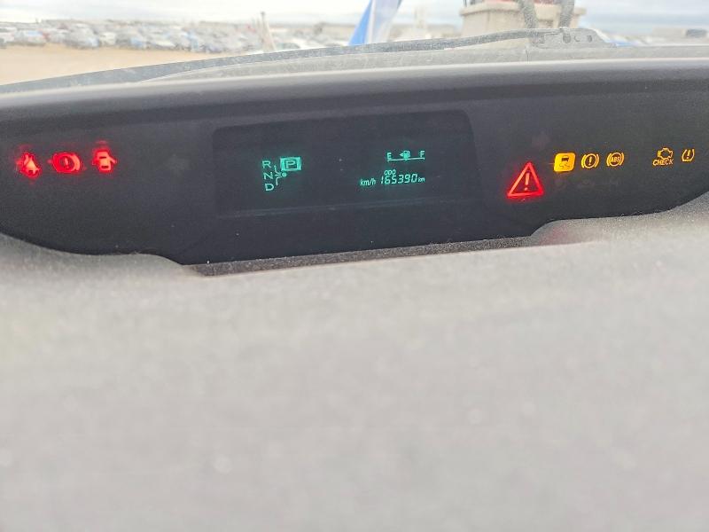 Photo 9 from auction – 2005 TOYOTA PRIUS with VIN JTDKB22U753089599