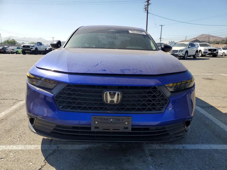 Снимка 5 от търг – 2025 HONDA ACCORD с VIN 1HGCY2F74SA026797