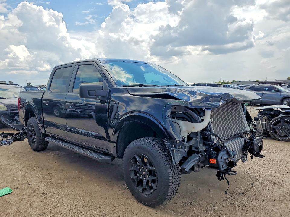 Снимка 4 от търг – 2026 FORD F150 с VIN 1FTEW2LP9TKE38002
