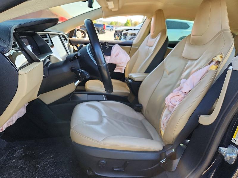 Фото 7 с аукциона – 2014 TESLA MODEL S с VIN 5YJSA1S13EFP41186